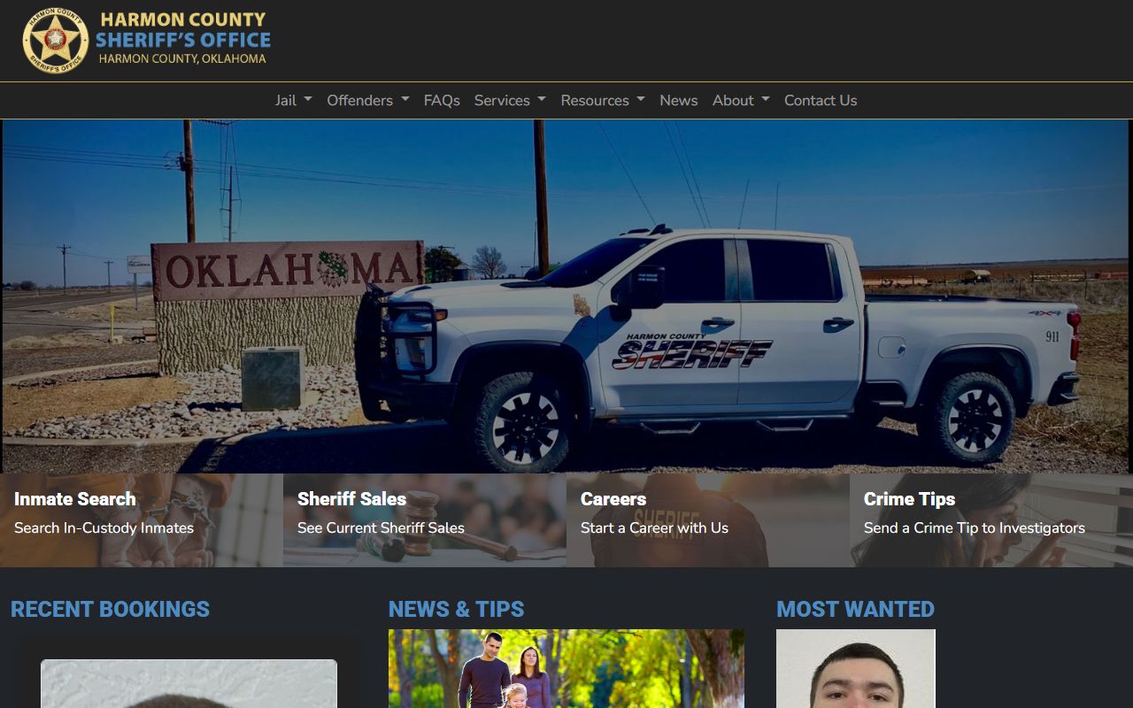 Harmon County Sheriff's Office homepage with jail and court records links